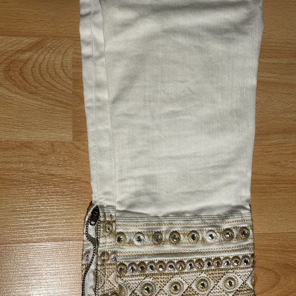 Desigual white pants with gold embroidery, size 28 - Picture 5 of 8